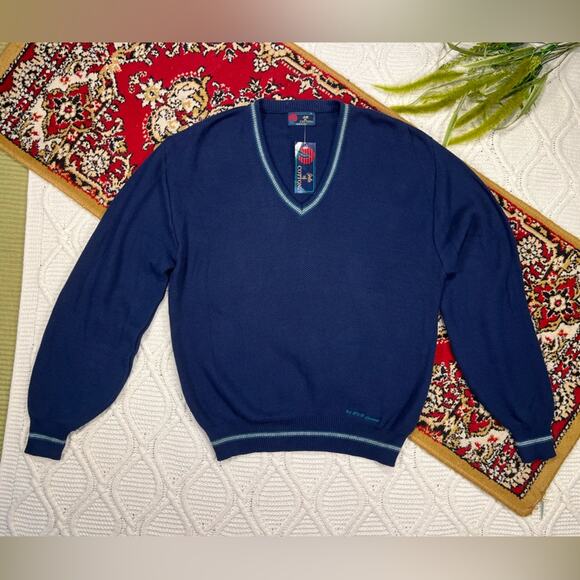 VTG NWT ISLE OF COTTON | Blue V-Neck Knit Cotton Sweater Made in USA | Men's - Picture 2 of 10